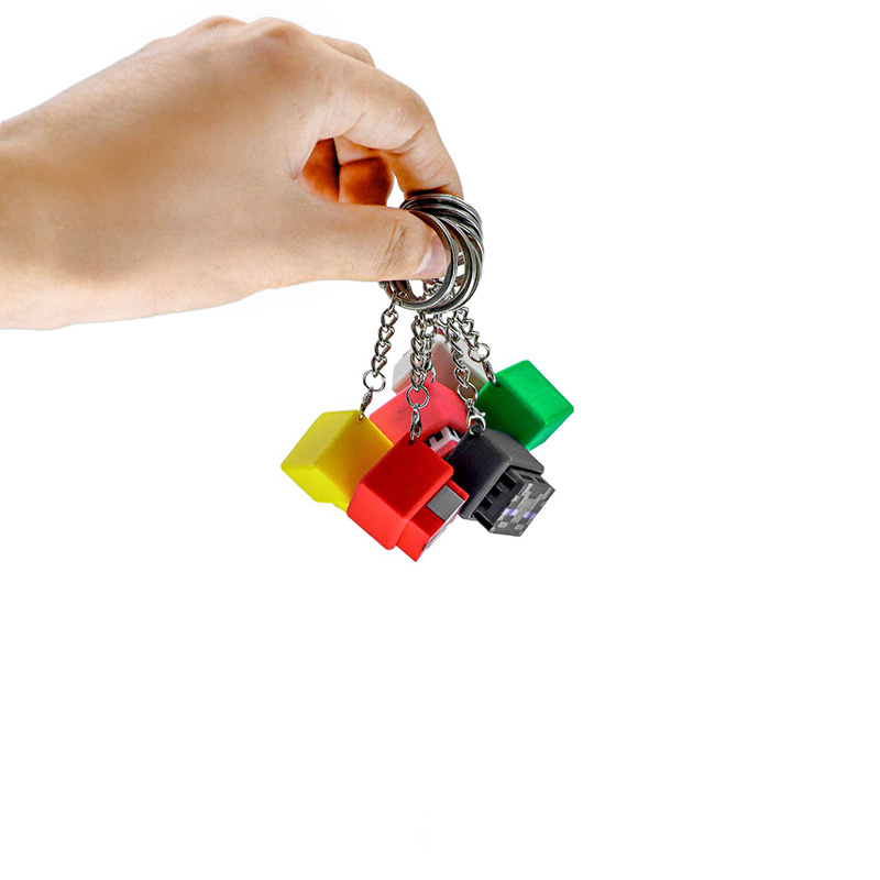Portachiavi con Mini Tastiera  - Gaming Accessories Minecraft recensione e prezzo