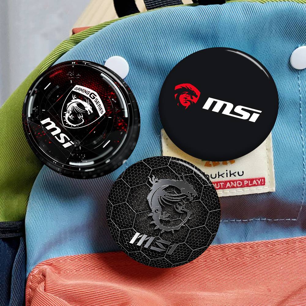 Spilla divertente con logo M-M - Gaming Accessories Logo recensione e prezzo